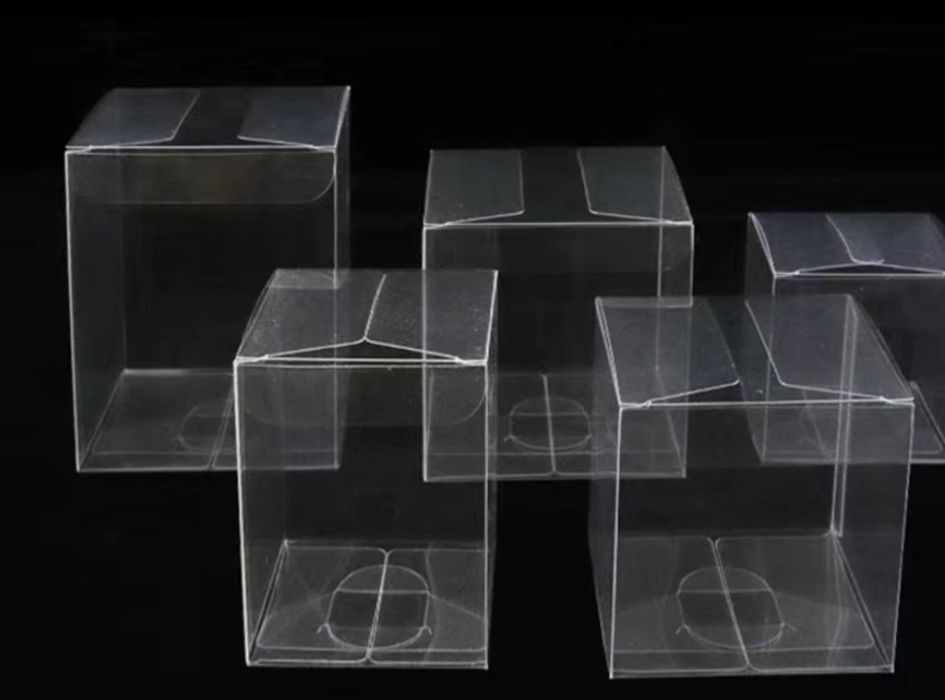 Пластиковые коробочки