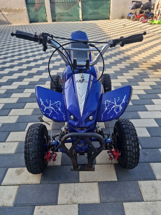 Vand atv 49cc in stare foarta buna de functionare