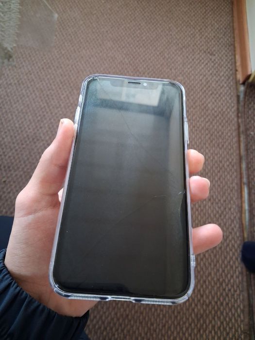 Arzon iPhone X sotilad