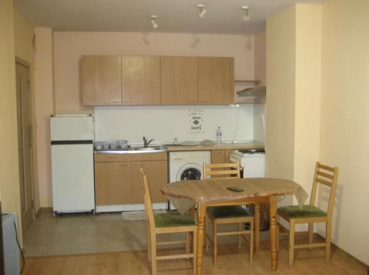 Двустаен, под наем, ж.к Младост 4