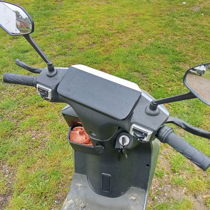 Vind scuter electric