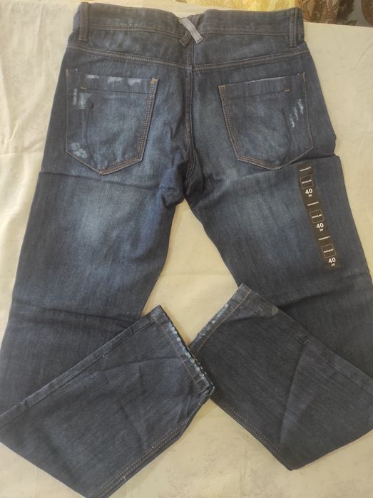 Продаю новые Джинсы