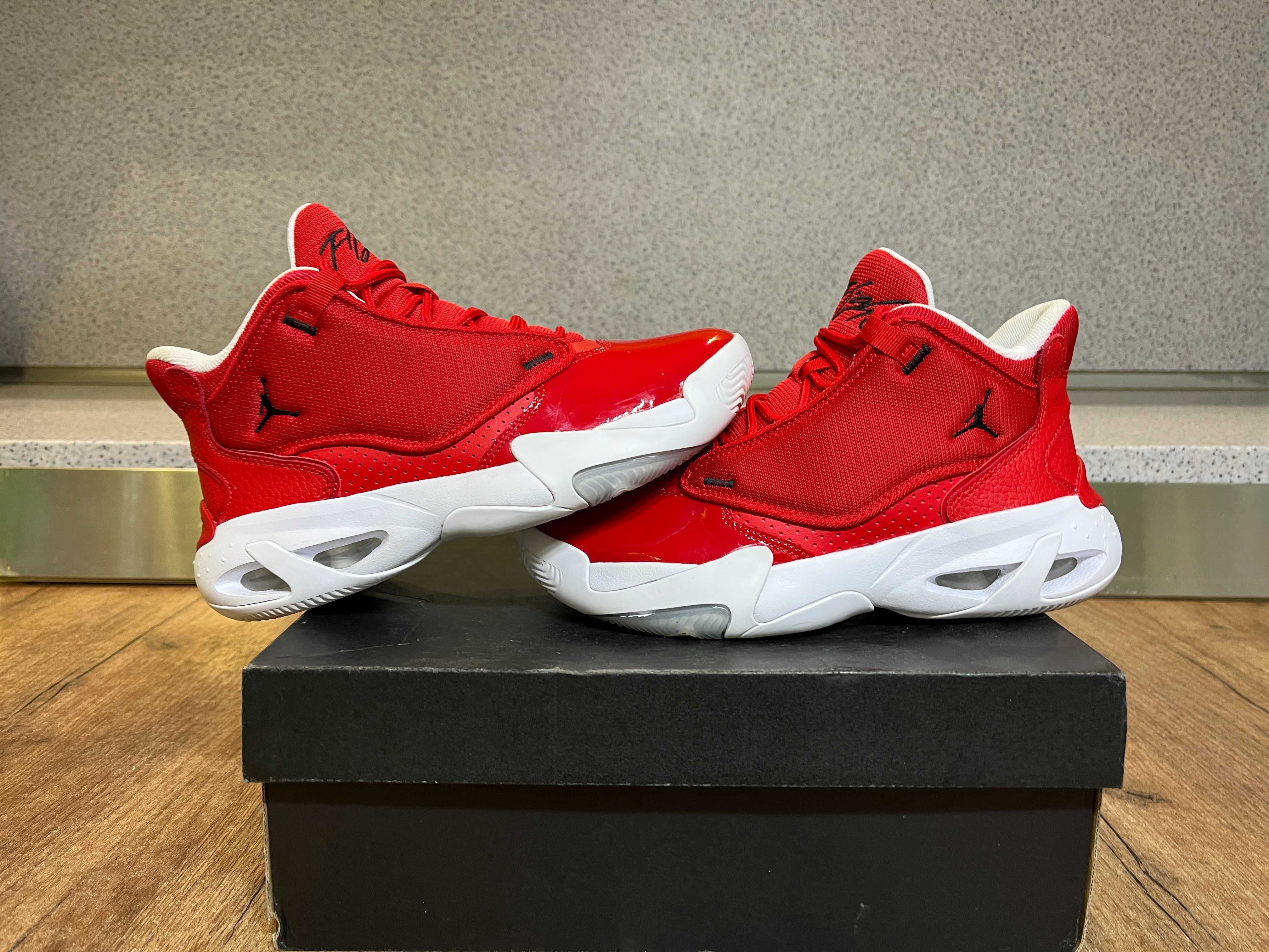 ОРИГИНАЛНИ *** Nike Air Jordan Max Aura 4 University Red/Black-White