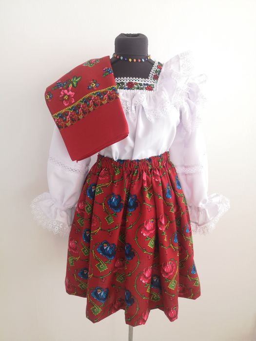 Costum popular de Maramures pentru femei complet