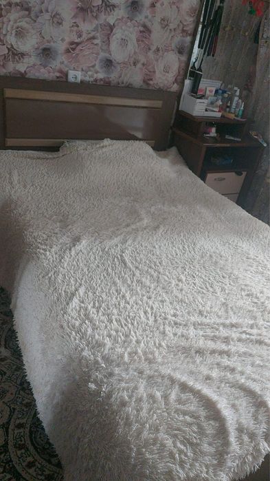 Продам двухспальную кровать
