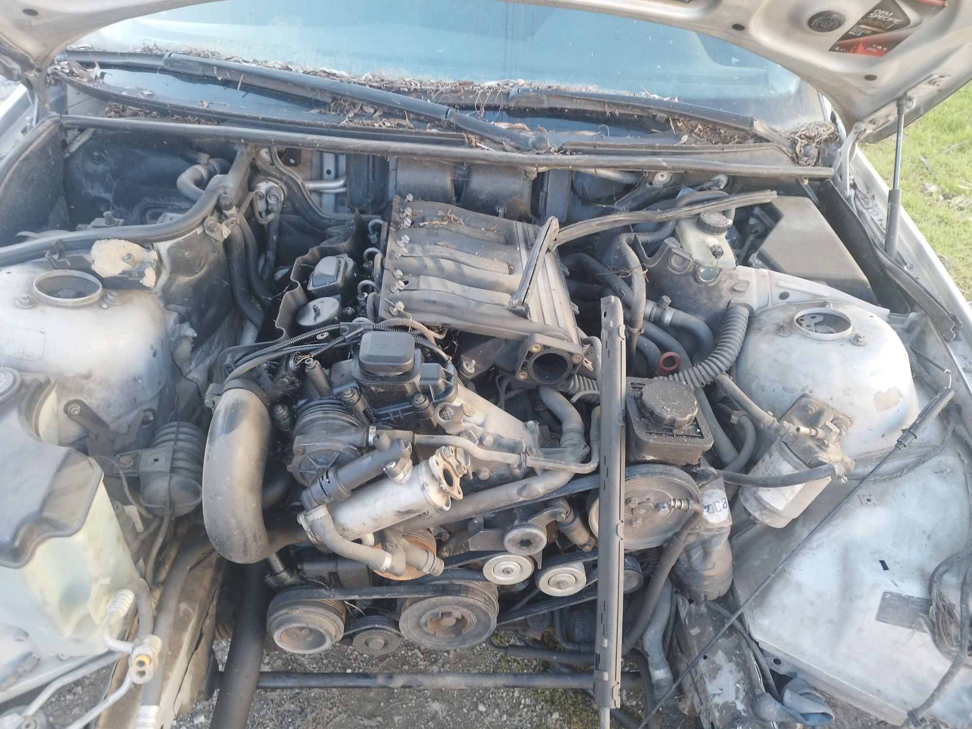 Продавам два броя BMW E46 320D 136 на части