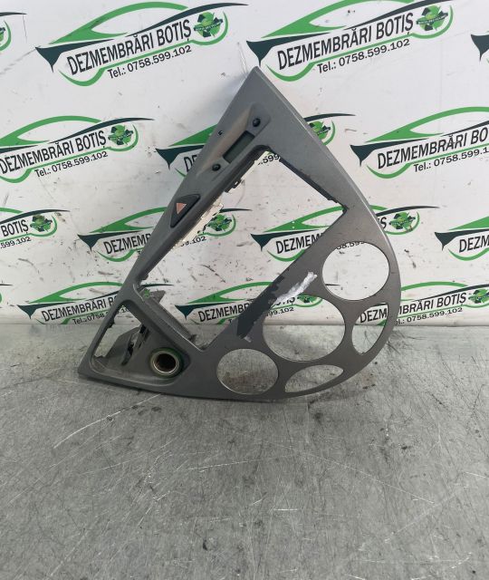 Consola centrala Ford Focus prima generatie