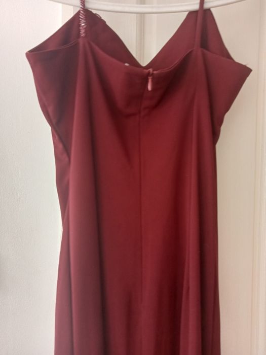 Елегантна, дълга рокля