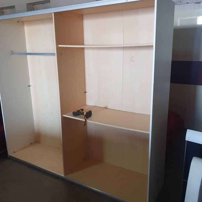Dressing cu uși glisante