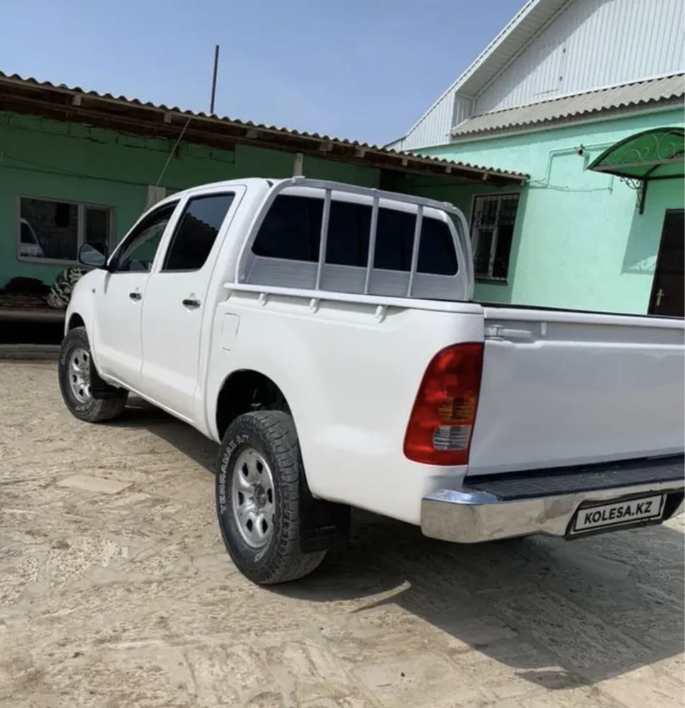 Hilux сатылады 2011 в хорошем состояний