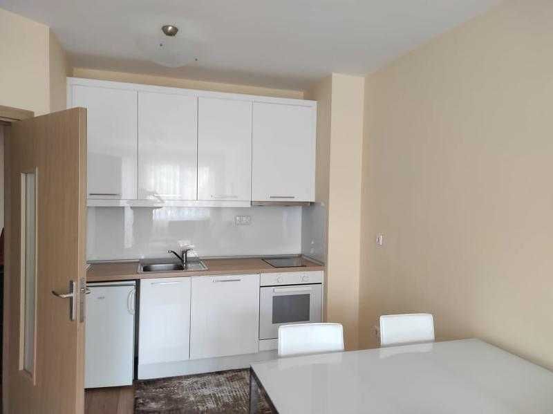 Дава се под наем Двустаен апартамент в София, Красно село - 60 кв.м за 612 € - Снимка #1