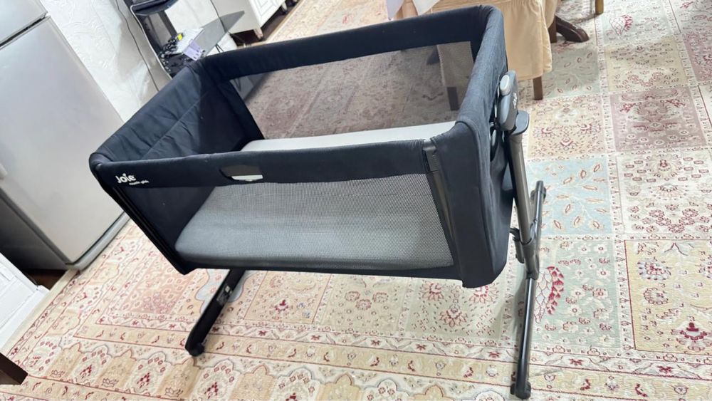 Детская кровать от joie