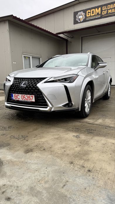 Lexus UX 250h Hybrid , 19000€ cu TVA