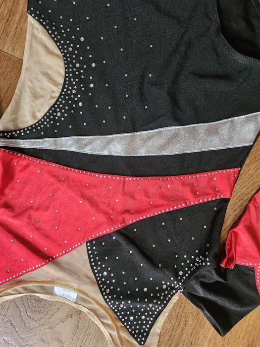 Трико за художествена гимнастика