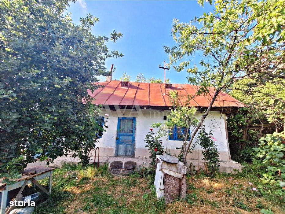 Teren intravilan 2787 MP + casa batraneasca | Galbeni, Filipesti