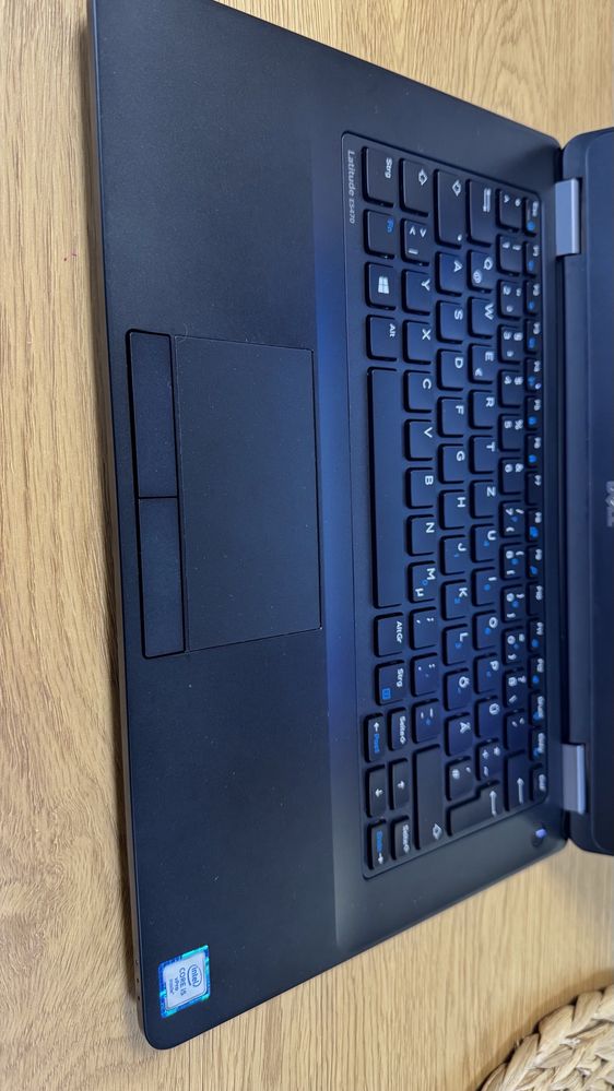 Dell e5470 8 ram 256 DDR4 i5vpro 14 inch