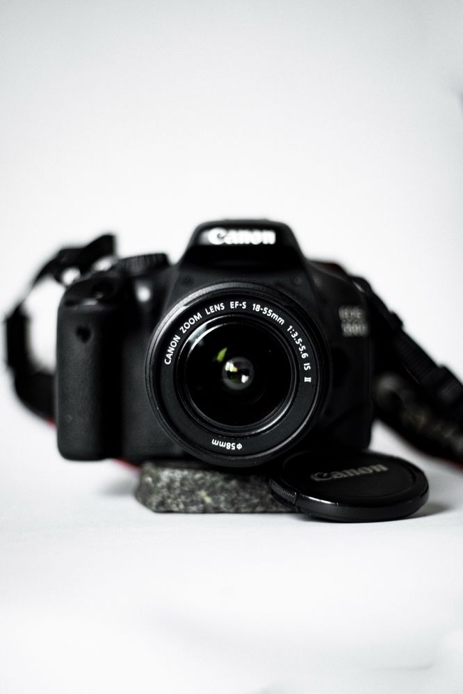 Canon 550d + 18-55mm в идеальном состоянии
