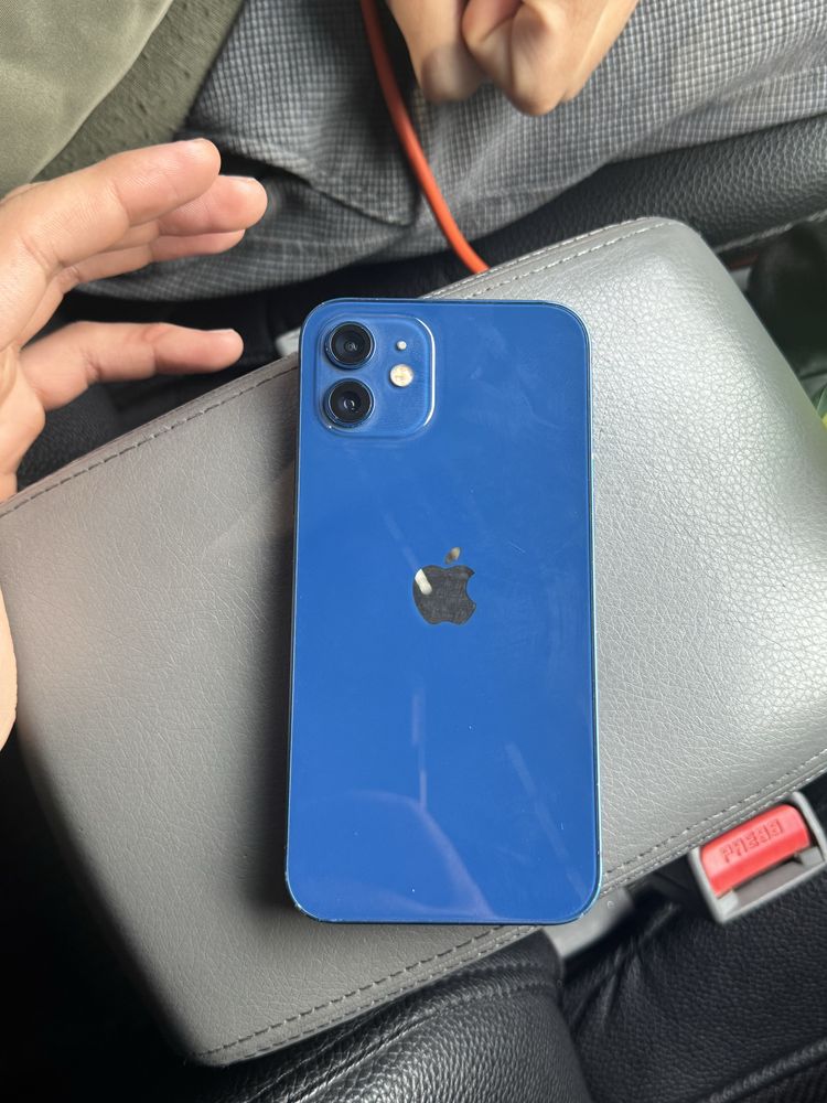 Iphoen 12 LL/A 64 GB