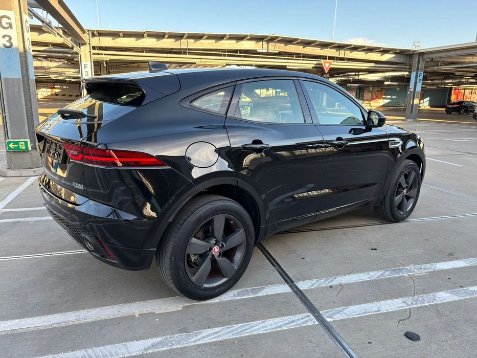 Jaguar E-Pace Jaguar E-Pace 2.0d R-Dynamic S - Tracțiune integrală - 2019