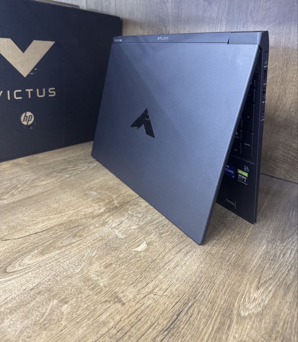 Hp victus 15   500$