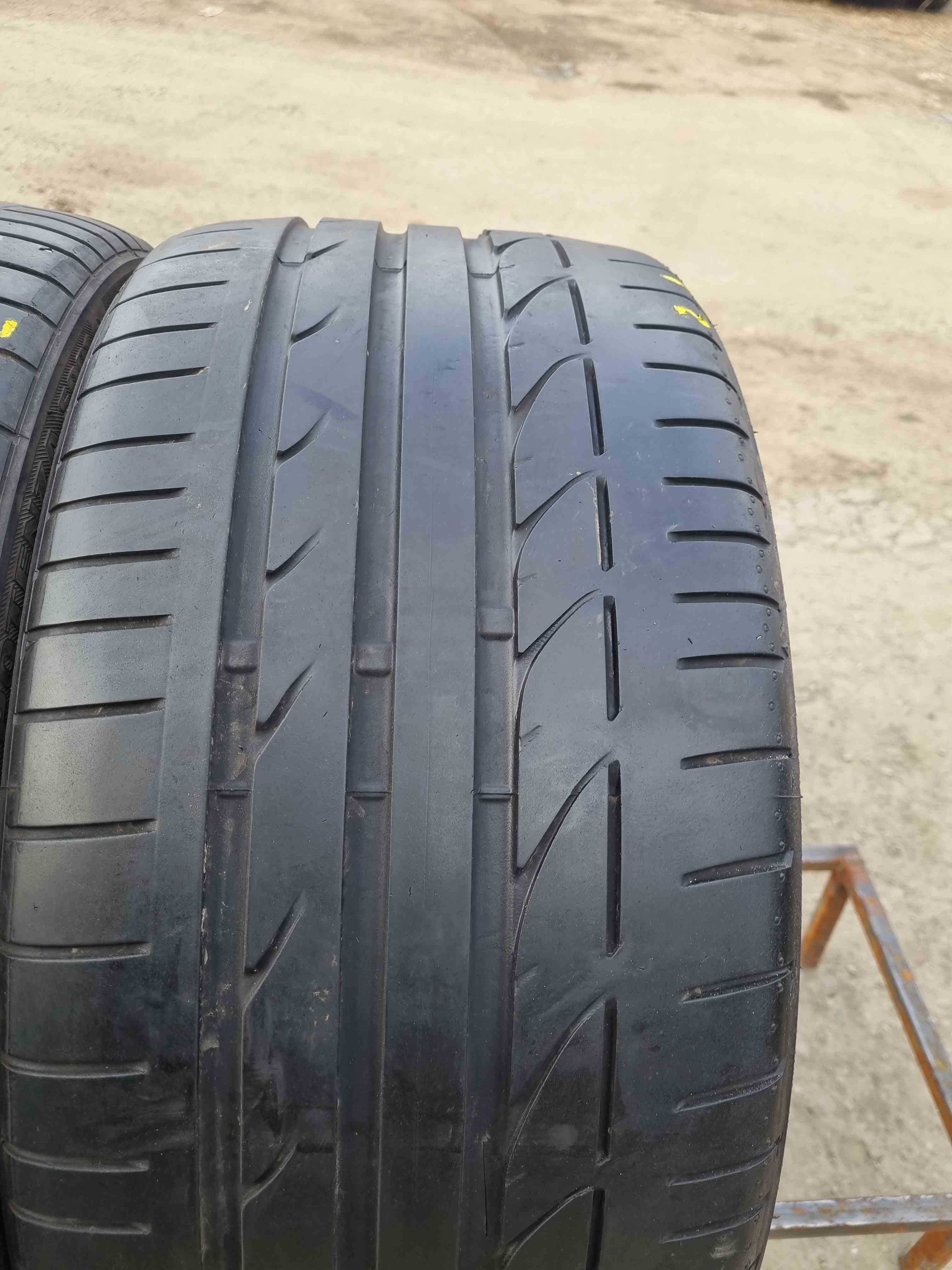 SET 4 Anvelope Vara 225/40 R19 + 255/35 R19 BRIDGESTONE - Runflat