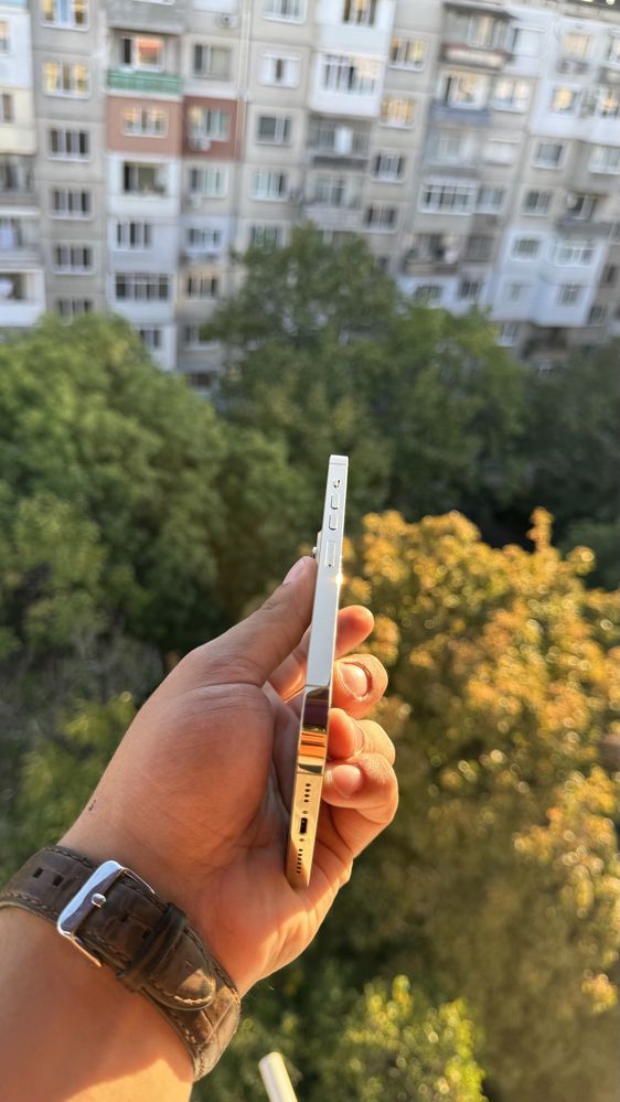 iPhone 13 Pro Max 128GB Gold Лично Предаване!!!