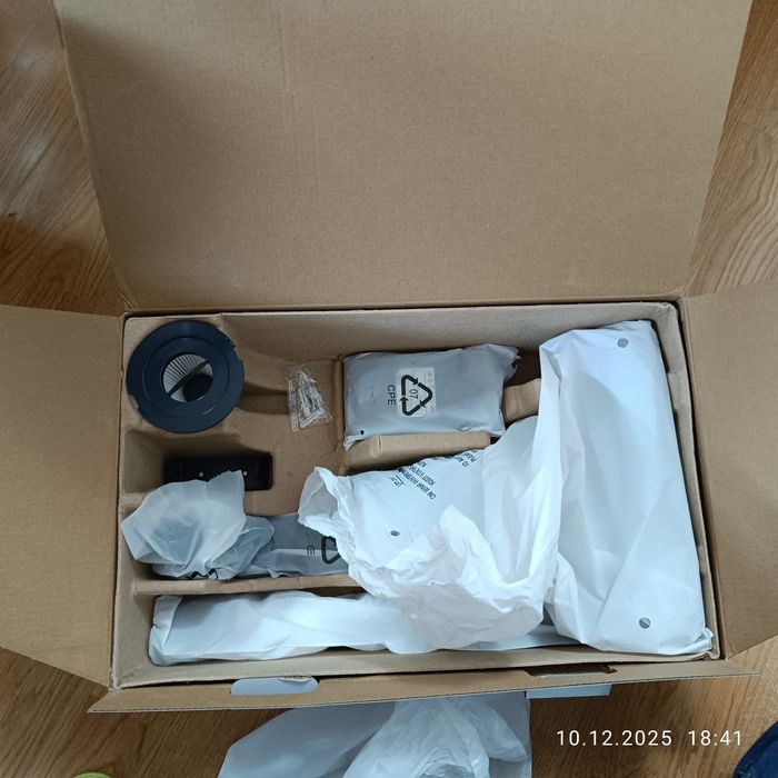 Вертикална акумулаторна прахосмукачка