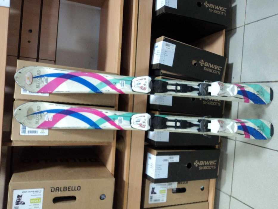 Не новые детские лыжи BLIZZARD м-ль VIVA Jr 110см с кр-ми BLIZZARD 4.5