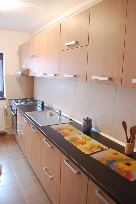 Închiriez garsoniera