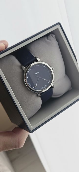 Vând ceas Timex NOU