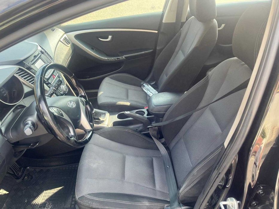 Hyundai I30-1.6,2014, 160000km, benzina, proprietar unic.
