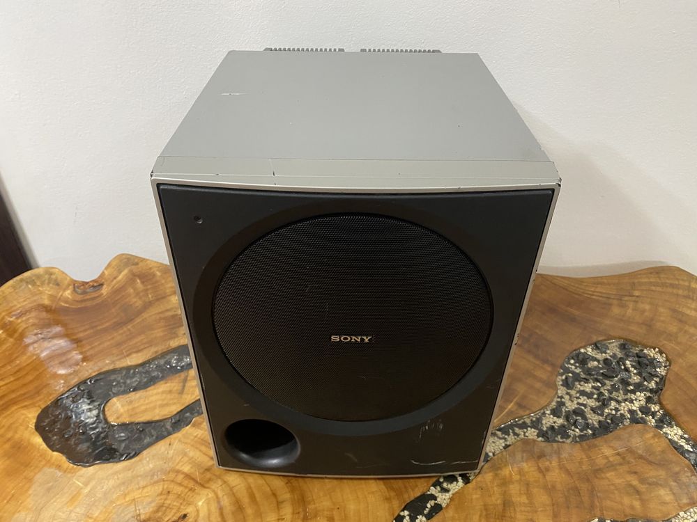 Subwoofer sony .