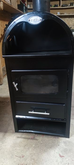 Vând Soba/Șemineu cu ușa din geam