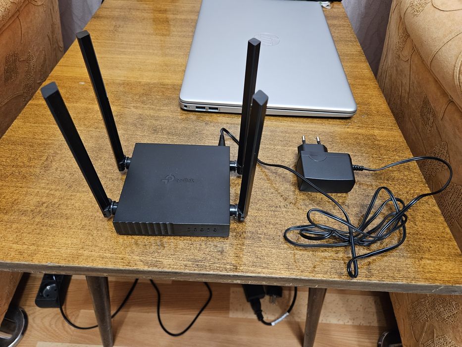 Продам Wi-Fi роутер tp-link модель Archer C 54