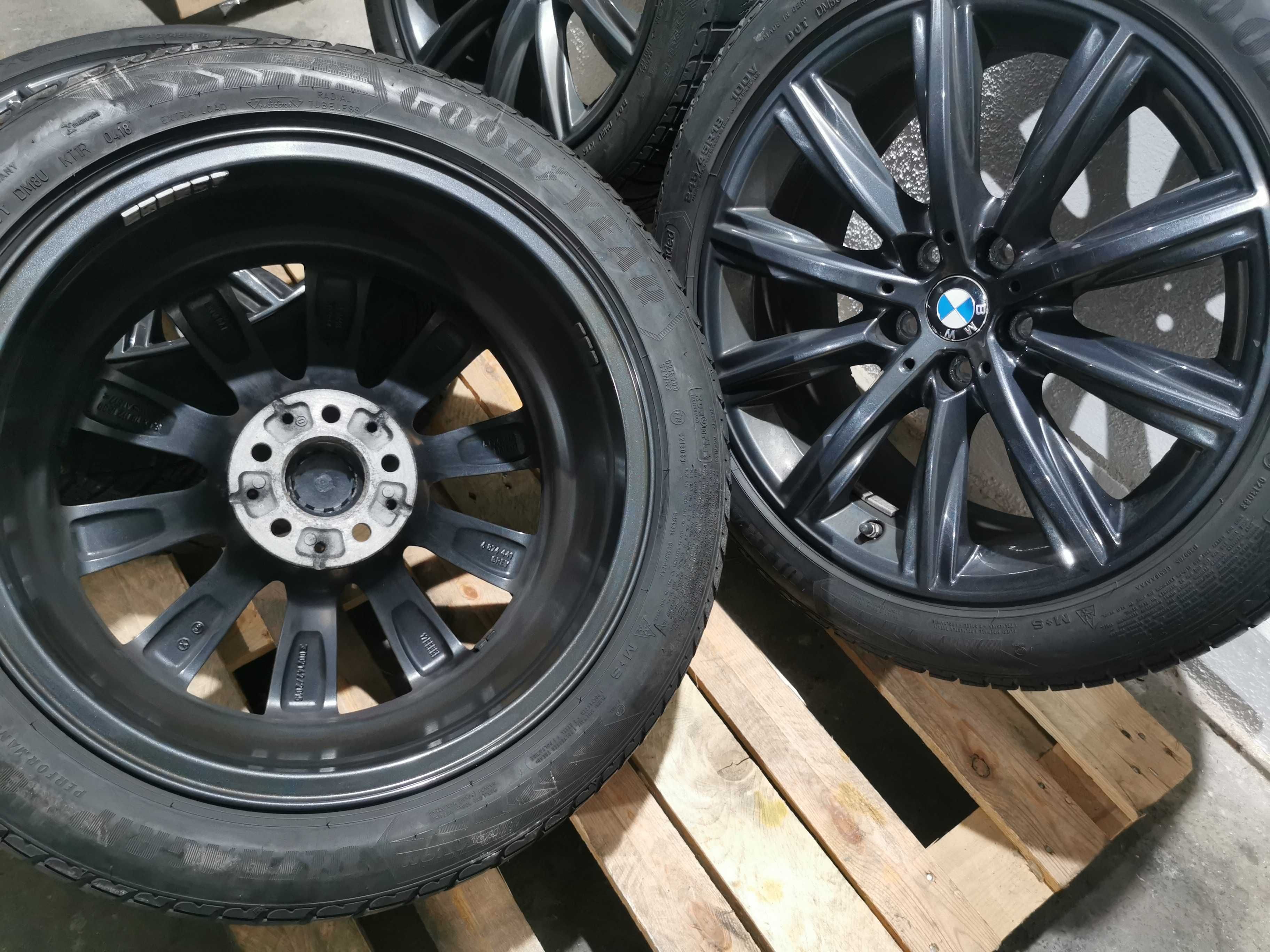 Jante Originale BMW G30 R.18 cu anvelope de iarna