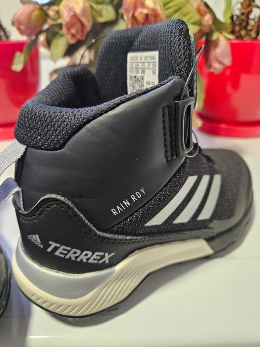 детски обувки Adidas Terrex Winter Mid BOA RAIN.RDY номер 28