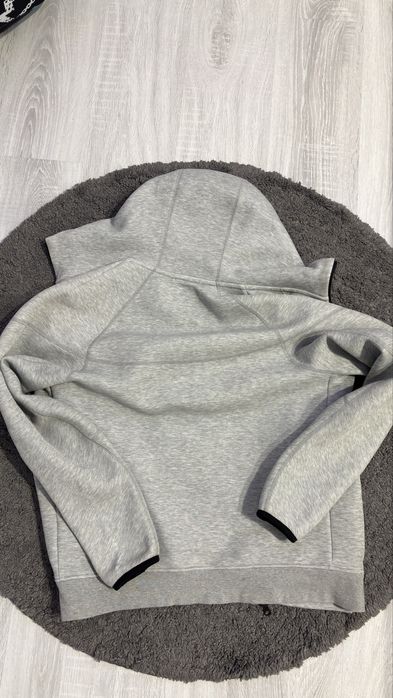 Nike tech fleece сиво горнище