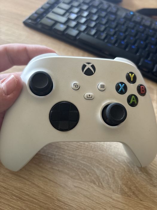 Xbox series S 512 GB като нов