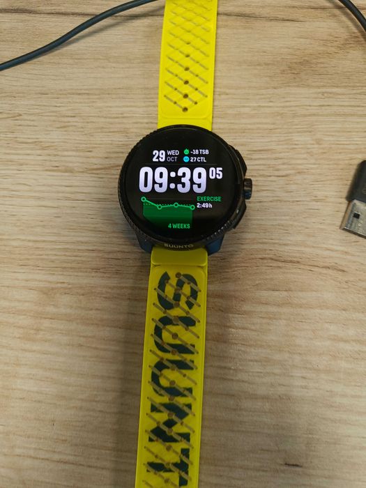 Suunto Race Athletic Edition – smartwatch sport, 2 curele, folie ecran