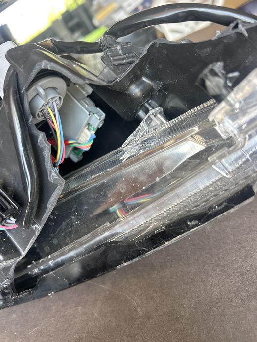 Фар за Nissan Ariya