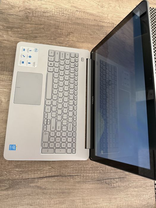 Laptop Dell/ aluminiu/touch screen