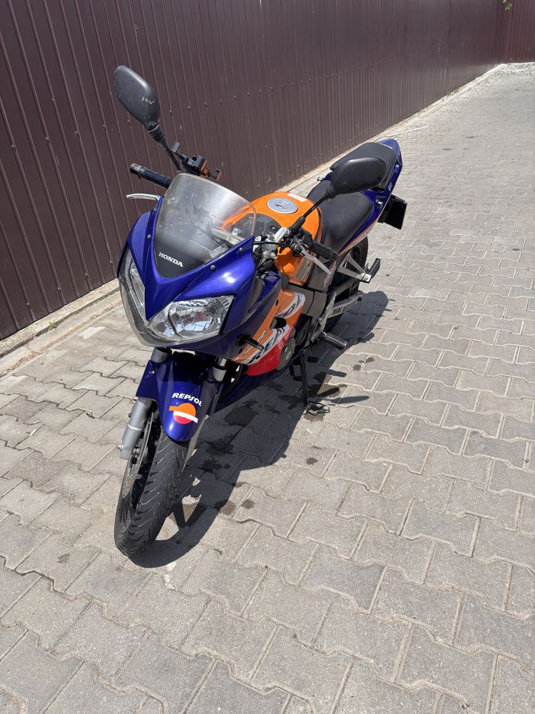 Honda cbr 125R anul 2007