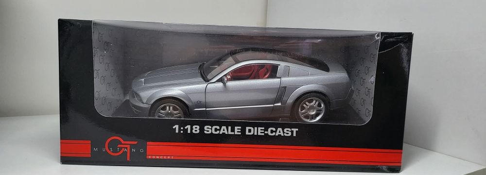 Machetă Ford Mustang Gt 1/18 The Beanstalk