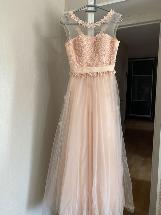 Продам вечерние платье