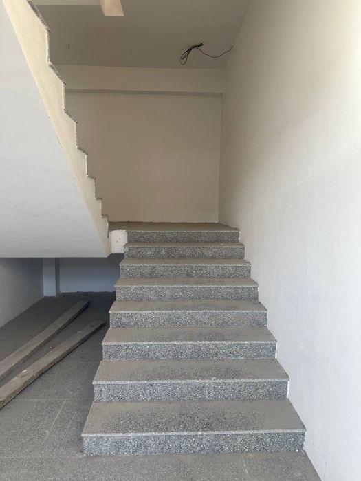 Продается Автомойка Сергели 1 Линия 8 Соток 1550 Квадрат