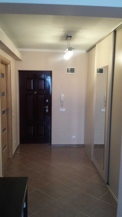 Inchiriez apartamant 2 camere - CENTRU