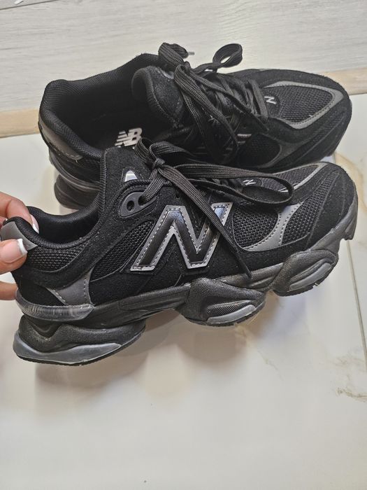 Маратонки new balance