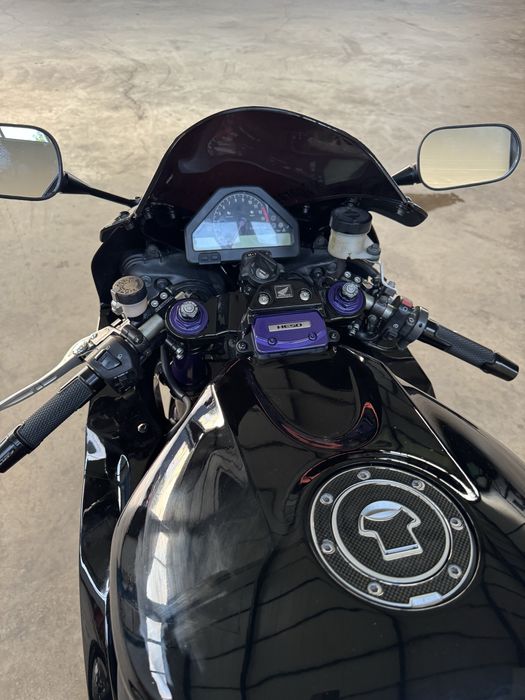 Honda CBR1000rr nu Yamaha, bmw,suzuky