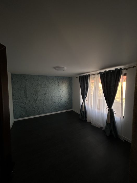 vand casa strejnicu negociabil la fata locului str baicului nr 36