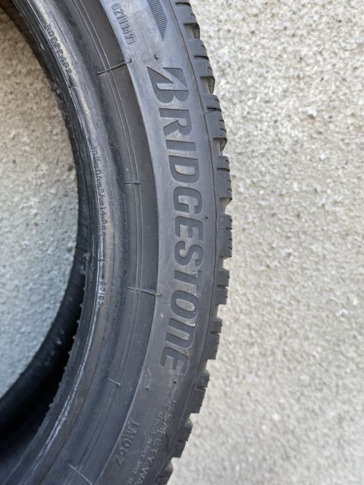 225/40/18 M+S BRIDGESTONE BLIZZAK DOT 2323 Stare foarte bună